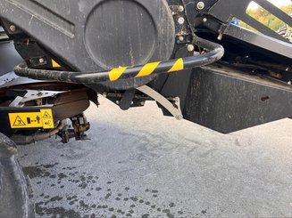 Moissonneuse batteuse New Holland CR 7.90 - 6