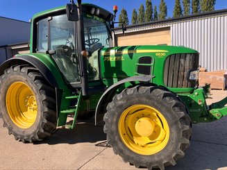 Tracteur agricole John Deere 6630 - 1