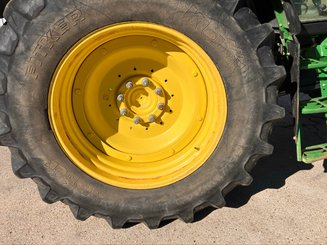 Tracteur agricole John Deere 6630 - 6