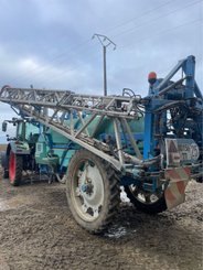 Pulvérisateur traîné Berthoud MAXXOR 4000 L - 1