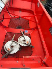 Distributeur d'engrais Kuhn AXIS 40.1W - 10