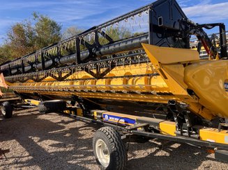 Moissonneuse batteuse New Holland CR 8.90 - 5