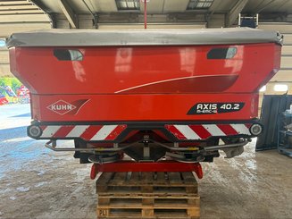 Distributeur d'engrais Kuhn AXIS 40.2 M-EMC-W - 3