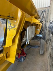 Moissonneuse batteuse New Holland CR 8.80 - 11