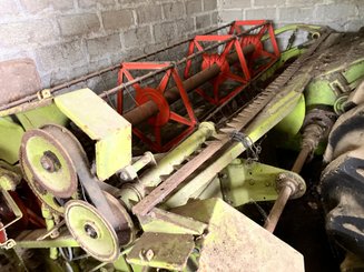 Moissonneuse batteuse Claas DOMINATOR 80 - 6