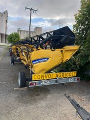 Moissonneuse batteuse New Holland CR 8.80 - 5