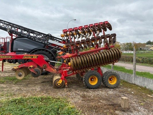 Déchaumeur Väderstad Carrier 650 - 1