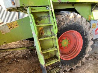 Moissonneuse batteuse Claas MEGA 204 - 4