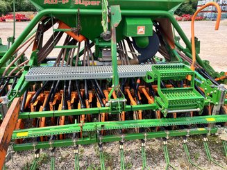 Herse rotative Amazone KG 403 Cultimix - 3