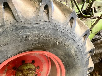 Moissonneuse batteuse Claas DOMINATOR 80 - 5