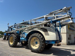 Pulvérisateur automoteur Matrot Maestria 17 - 2