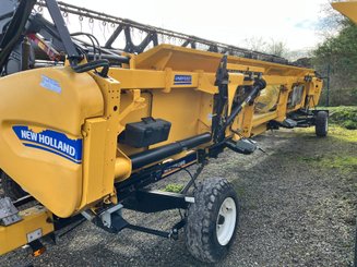 Moissonneuse batteuse New Holland CR 8.90 - 18