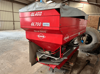 Distributeur d'engrais Kuhn Axera M 1101 - 1