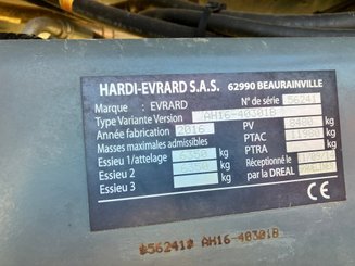 Pulvérisateur automoteur Evrard Vari Track - 6