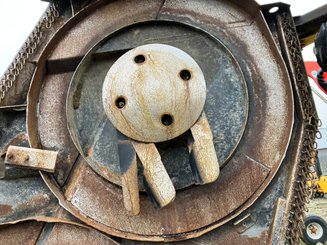 Broyeur à axe vertical BEDNAR MM7000 - 5