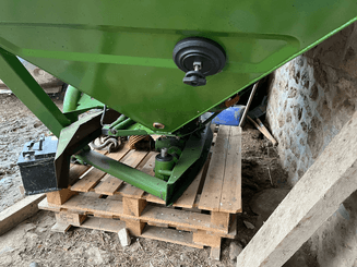 Distributeur d'engrais Amazone ZAU 1001 - 3