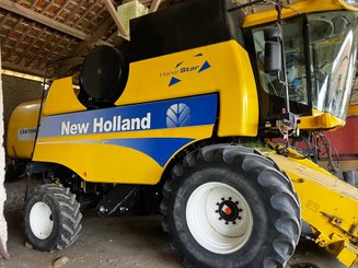 Moissonneuse batteuse New Holland CSX 7080 - 1