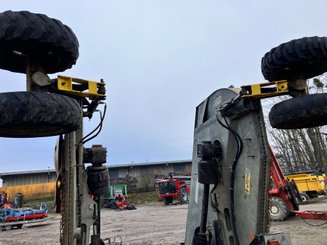 Broyeur à axe vertical BEDNAR MM7000 - 6