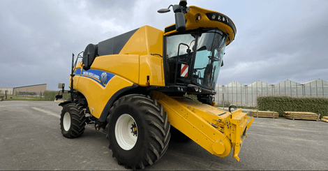 Moissonneuse batteuse New Holland CX 7.80 - 1