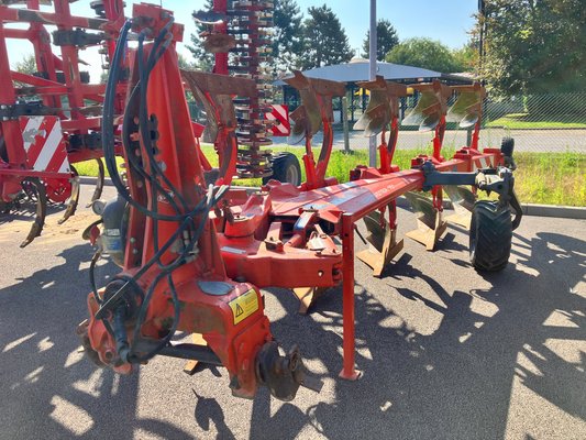 Charrue Kuhn VM 151 5 NSH - 1