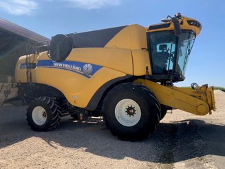 Moissonneuse batteuse New Holland CX 7.80 - 6