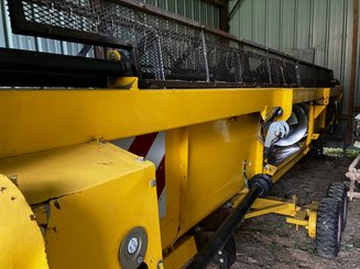 Moissonneuse batteuse New Holland CSX 7080 - 12