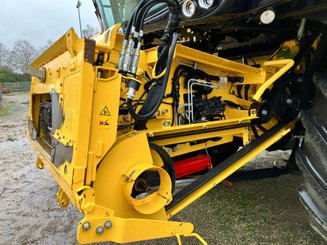 Moissonneuse batteuse New Holland CR7.90 - 7