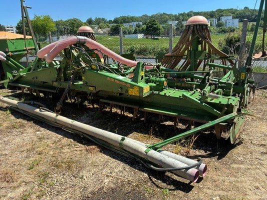 Combiné de semis Amazone Trémie Frontale FPS 204 - 1