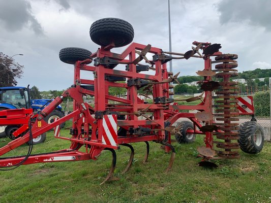 Déchaumeur Horsch Terrano 5FX - 1