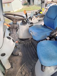 Tracteur agricole New Holland T6070 Range Command - 3