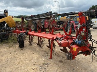 Charrue Kuhn Varimaster 152 6 NSH - 1