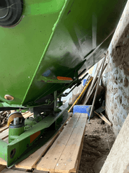 Distributeur d'engrais Amazone ZAU 1001 - 1
