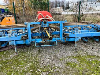 Semoir monograine Monosem PNU - 4