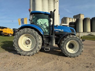 Tracteur agricole New Holland T7.235 - 2