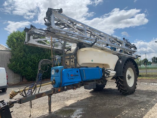 Pulvérisateur traîné Evrard Meteor 4200 - 1