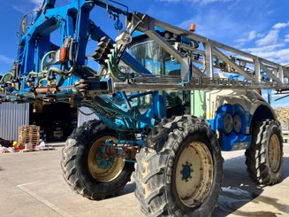 Pulvérisateur automoteur Matrot Maestria 15 36m - 3