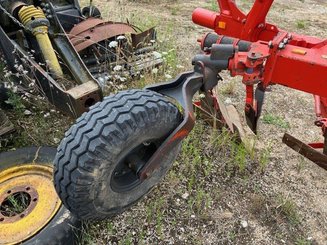 Charrue Kuhn Varimaster 152 6 NSH - 6