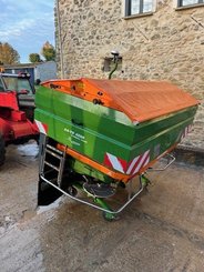 Distributeur d'engrais Amazone ZATS - 1