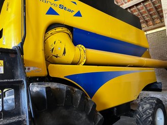Moissonneuse batteuse New Holland CSX 7080 - 2