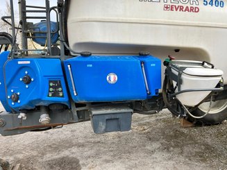 Pulvérisateur traîné Evrard Meteor 5400 42m - 2