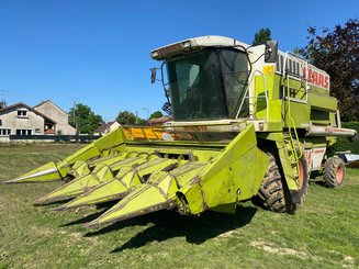 Moissonneuse batteuse Claas MEGA 204 - 1