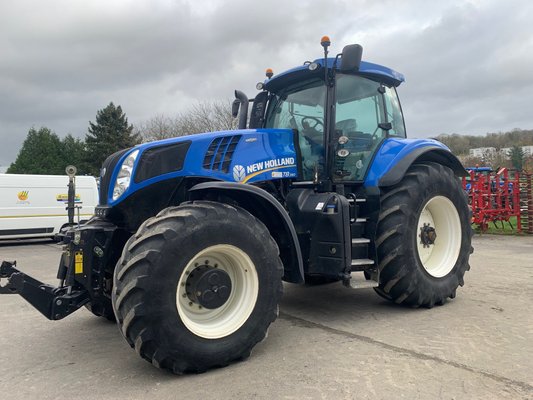 Tracteur agricole New Holland T8.390 AC - 1