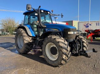 Tracteur agricole New Holland TM 155 - 7