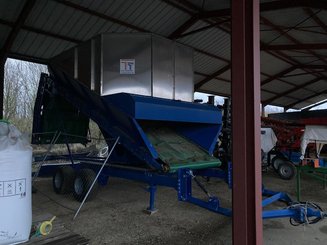 Moissonneuse batteuse New Holland CR 9.80 DFR - 3