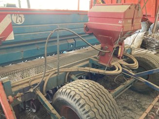 Semoir pour semis simplifié Sulky UNIDRILL - 1
