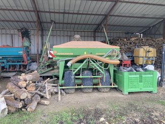 Semoir en ligne conventionnel Amazone KG + Trémie avant - 1