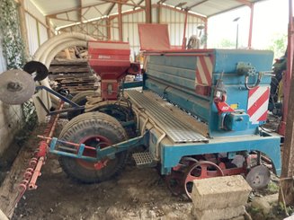 Semoir pour semis simplifié Sulky UNIDRILL - 4