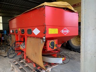 Distributeur d'engrais Kuhn Precis K - 4