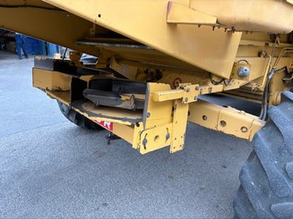 Moissonneuse batteuse New Holland TC 56 - 5