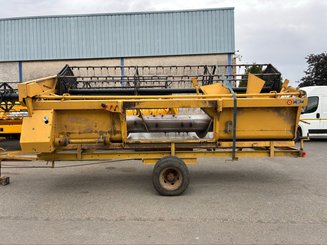 Moissonneuse batteuse New Holland TC 56 - 15